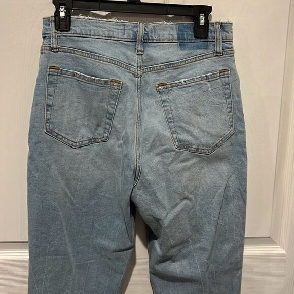 Abercrombie & Fitch The ankle straight light wash denim size 28/ 6 L NWT - Picture 4 of 9